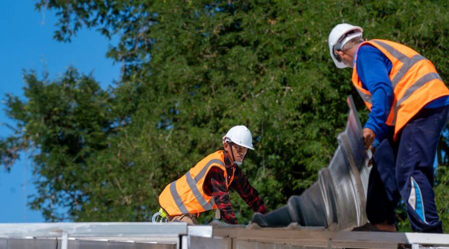 Professional gutter cleaning in Warnock, OH